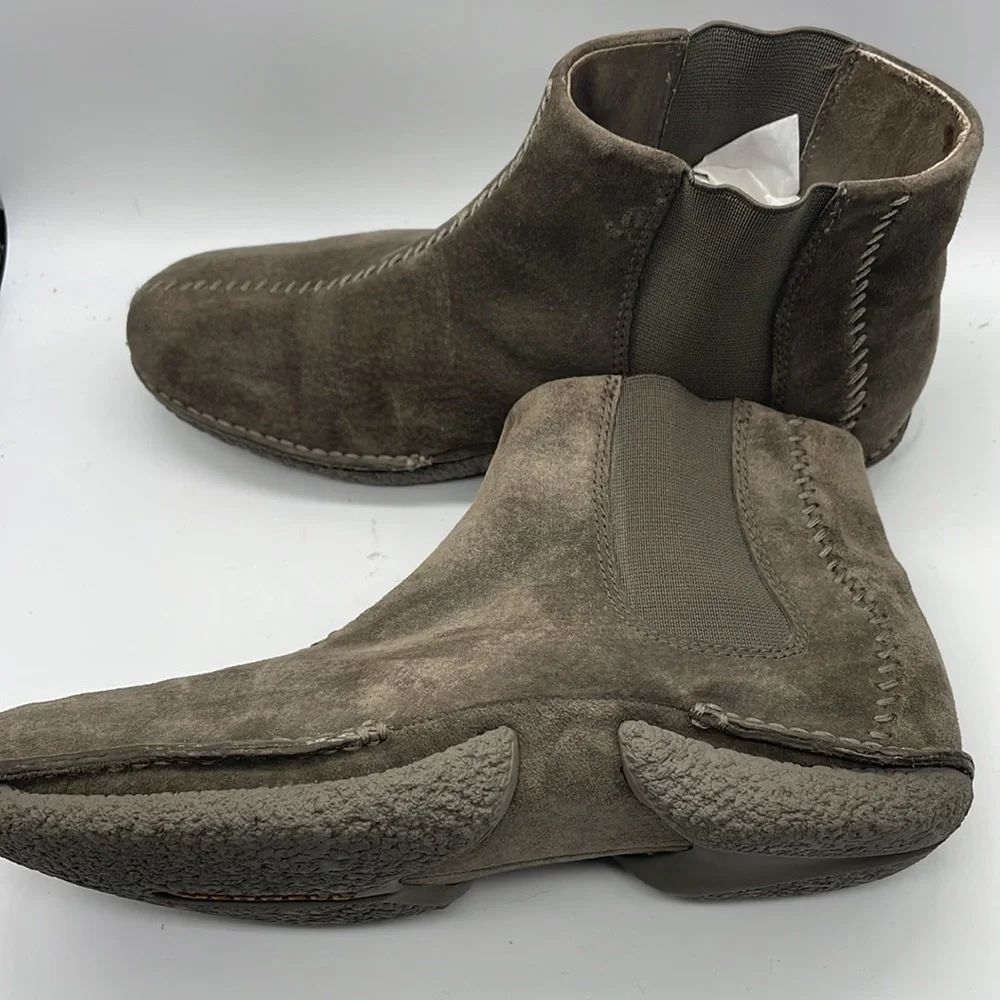 Merrell Slip on Leather performance Ankle Boots Sz 7 EUC - Picture 1 of 8